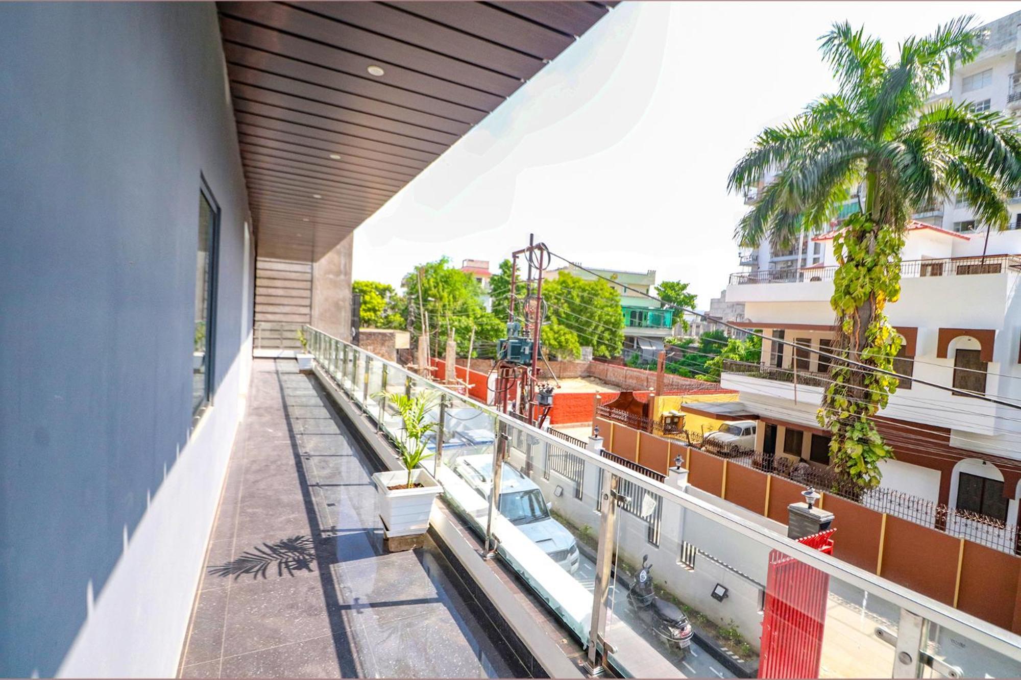 Fabhotel Premium Kashi Варанаси Екстериор снимка